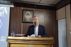 دشمن در جنگ اقتصادی معیشت مردم را هدف گرفته است